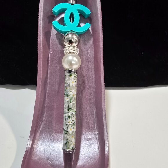 Pick-a-Pretty Pen w/Lux Fashion Inspired Bling Pens w/Ink Refill by PenGwensPosh - Picture 1 of 11